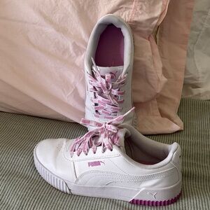 Puma Women's White and Pink Lace-Up Sneakers